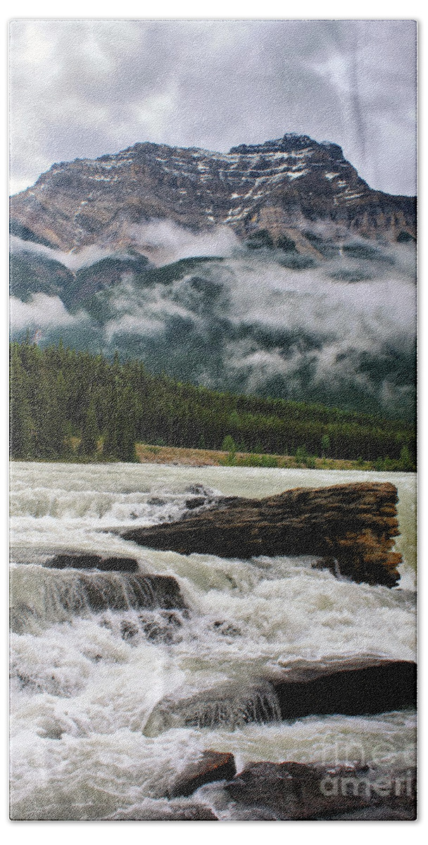 Falls Bath Towel featuring the photograph Athabasca Falls and Kerkeslin Mountain by Teresa Zieba