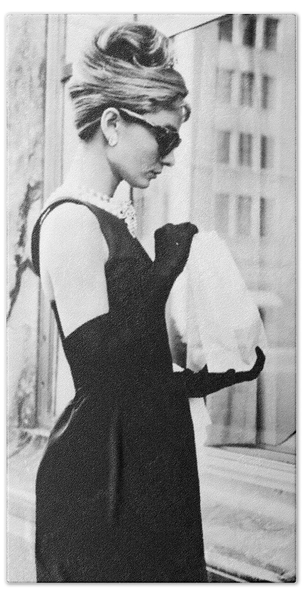 Audrey Hepburn Bath Towel featuring the photograph Audrey at Tiffanys by Georgia Clare