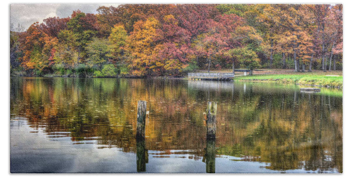 Autumn Hand Towel featuring the photograph Autumn At The Pond by Scott Wood