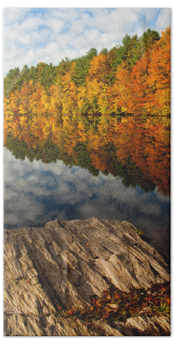 Autumn Bath Towel featuring the photograph Autumn Day by Karol Livote