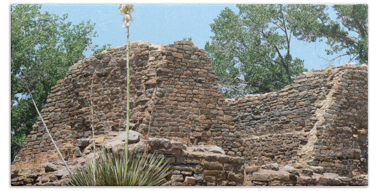 Aztec Ruins National Monument Bath Towel featuring the photograph Aztec Ruins National Monument by Laurel Powell