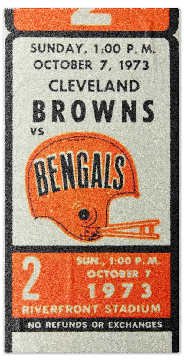 Cleveland Browns Hand Towel featuring the photograph Battle of Ohio by Benjamin Yeager