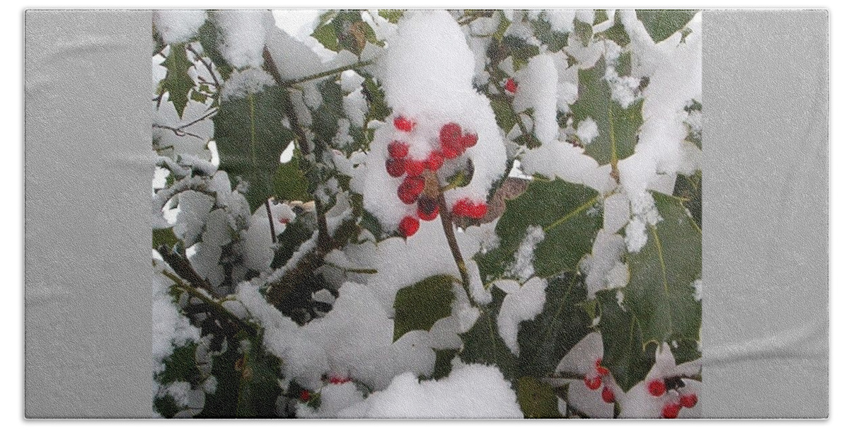 Holly Berries Bath Towel featuring the photograph Berried In Snow by Wayne Enslow