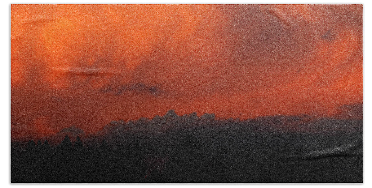 Fire Bath Towel featuring the photograph Blazing Sky by Donna Blackhall