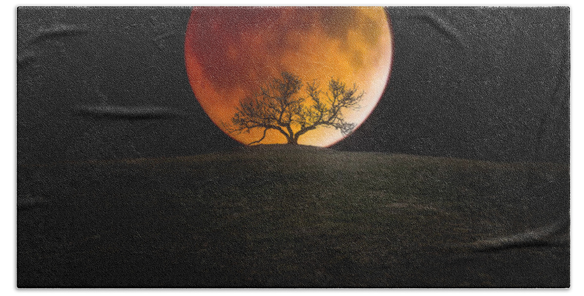 4-15-2014 Bath Towel featuring the photograph Blood Moon by Aaron J Groen