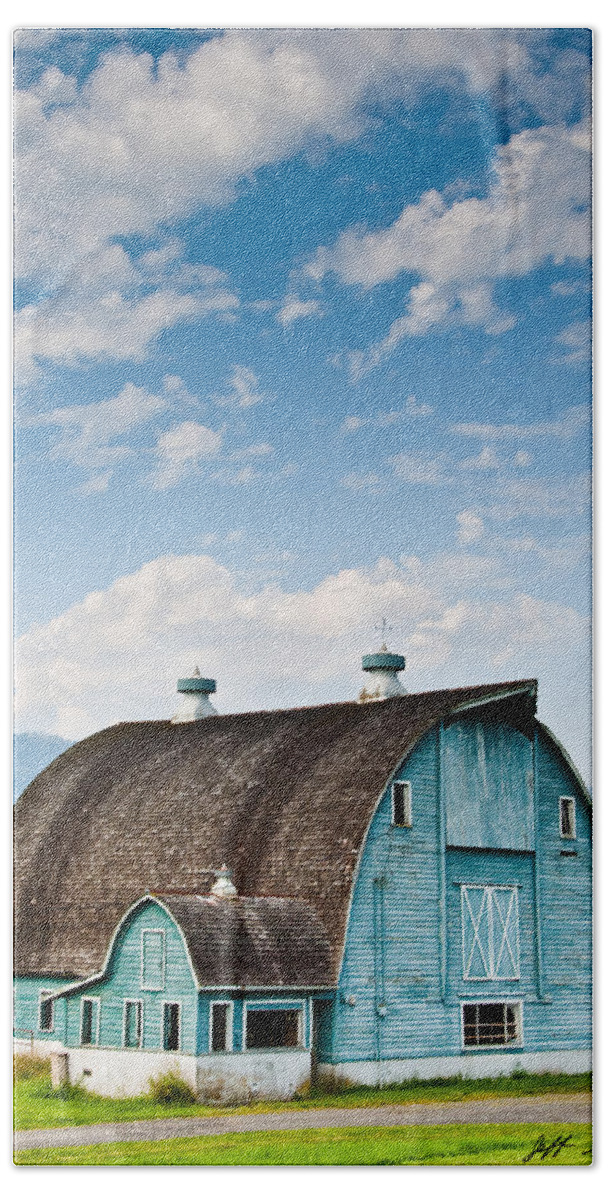Agricultural Activity Bath Towel featuring the photograph Blue Barn in the Stillaguamish Valley by Jeff Goulden