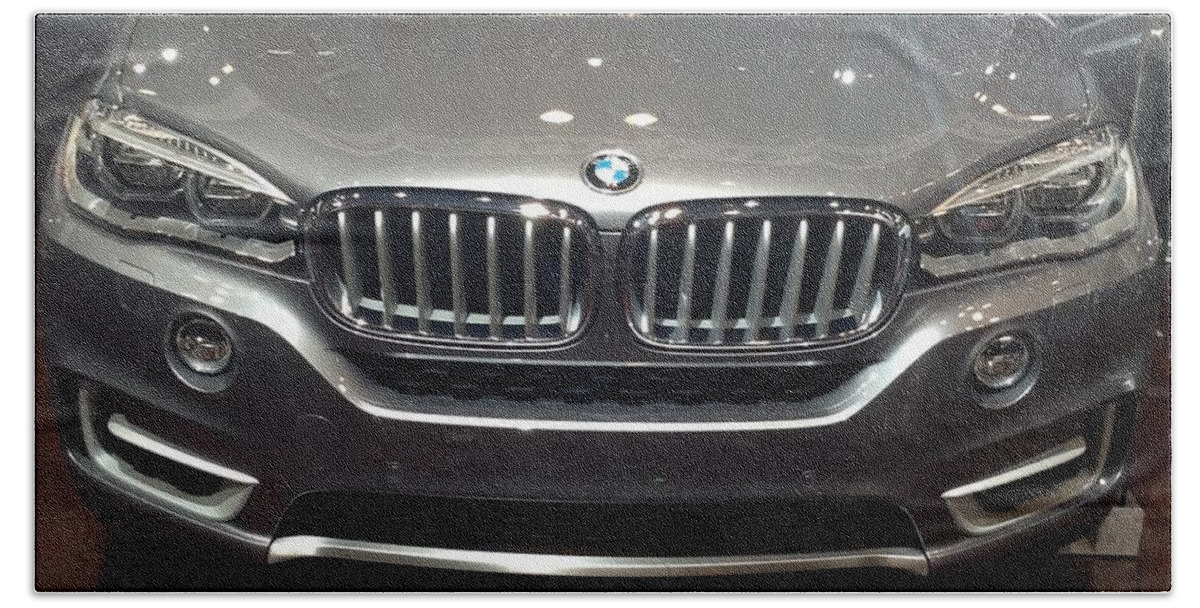 Cars Bath Towel featuring the photograph BMW on Cherrywood by Bryce Collins