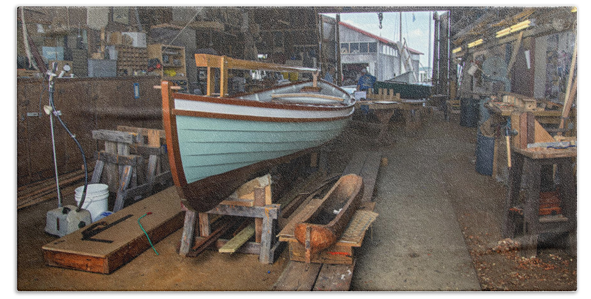 2d Bath Towel featuring the photograph Boat Shop by Brian Wallace