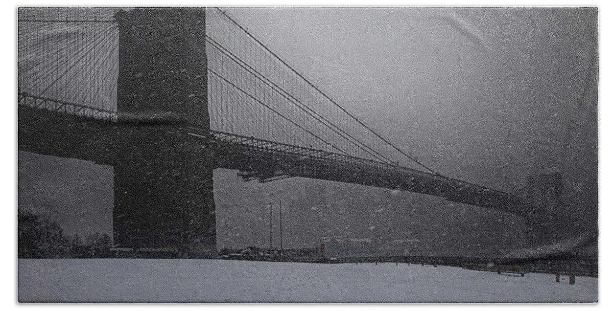 Blizzard Bath Towel featuring the photograph Brooklyn Bridge Blizzard by Chris Lord