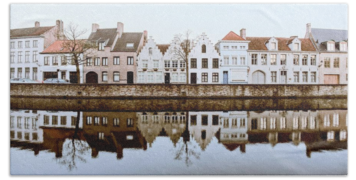 Bruges Bath Towel featuring the photograph Bruges Building Panorama by Jenny Hudson