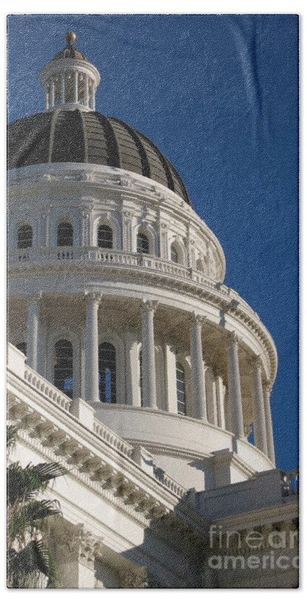 California Hand Towel featuring the photograph California State Capitol Dome by James B Toy