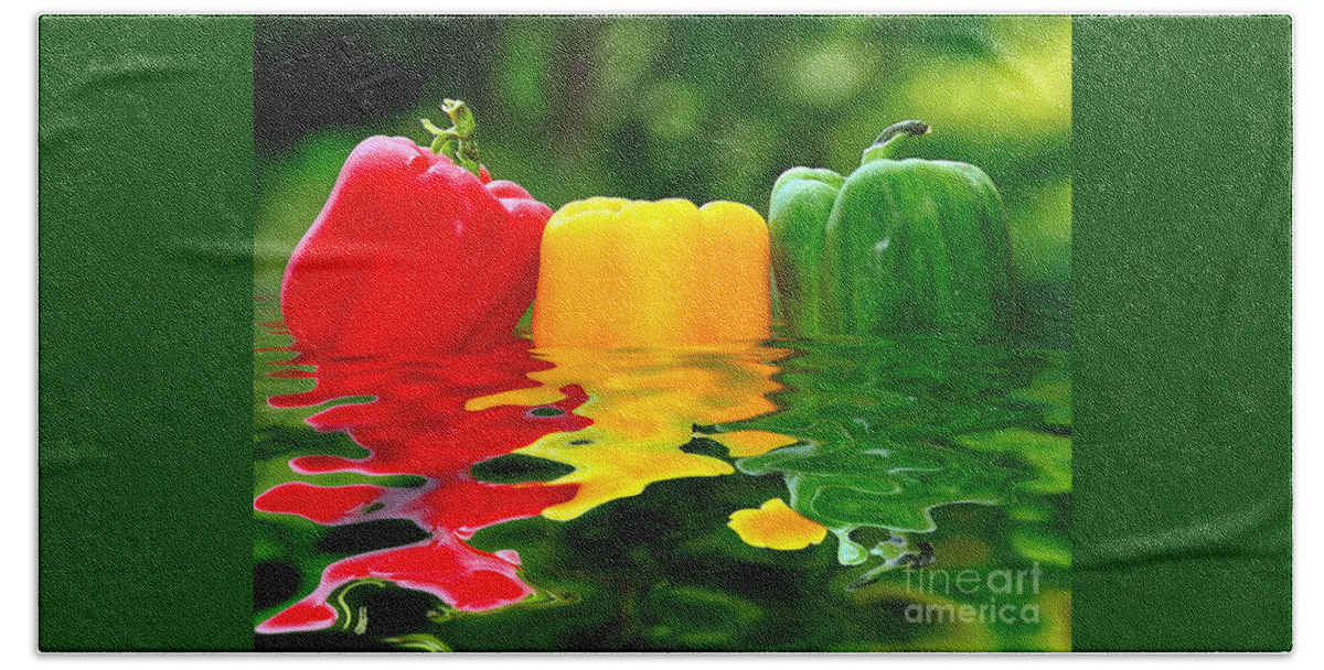 Photography Hand Towel featuring the photograph Capsicum Afloat by Kaye Menner