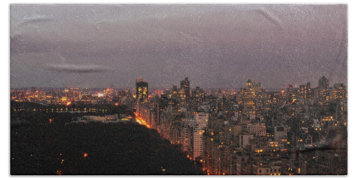 Nyc Bath Towel featuring the photograph Central Park Nyc Eve by Joseph Hedaya