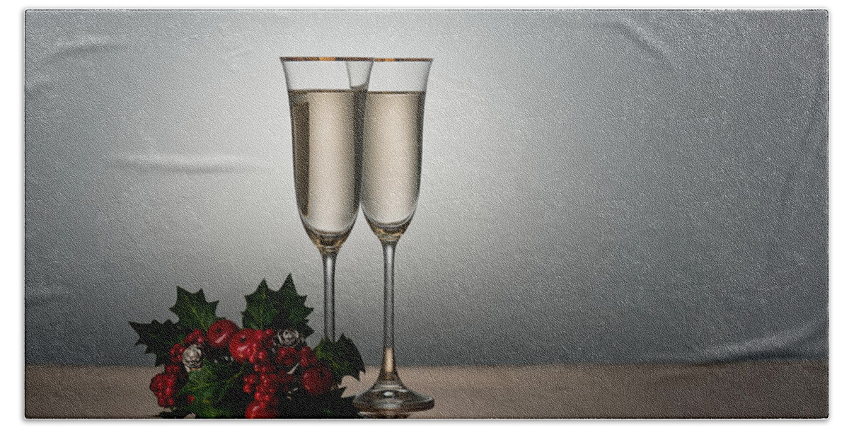Luxury Bath Towel featuring the photograph Champagne by U Schade