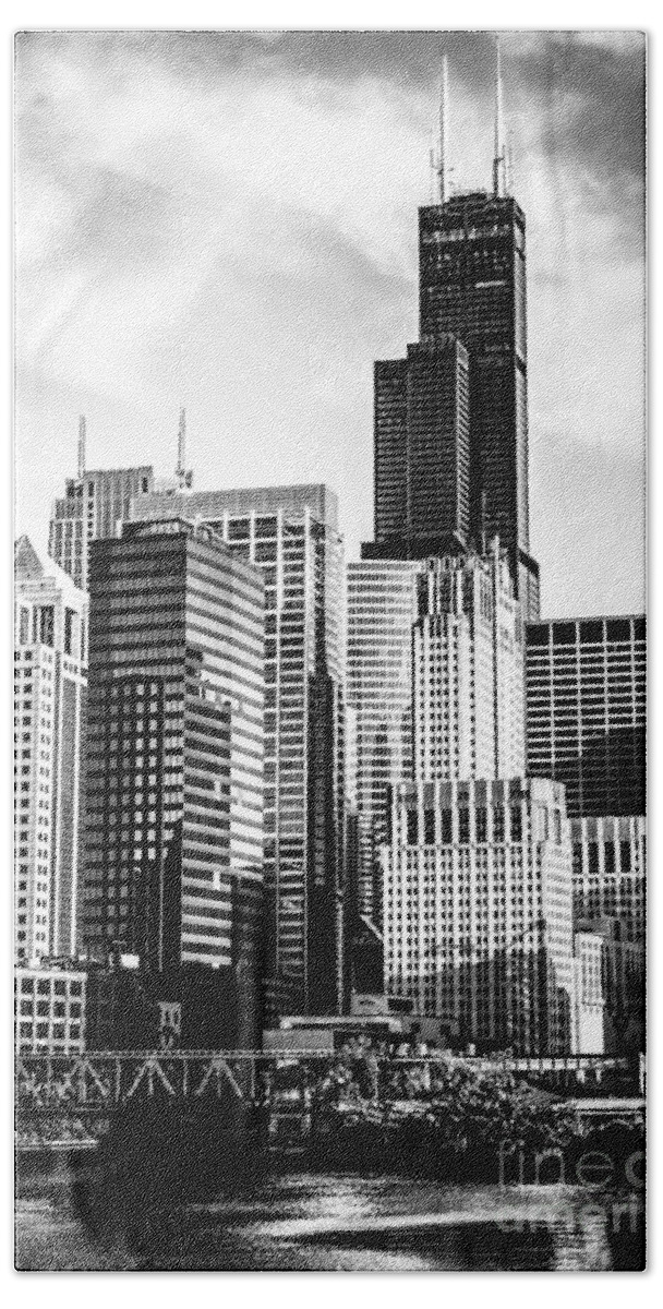 America Bath Towel featuring the photograph Chicago High Resolution Picture in Black and White by Paul Velgos