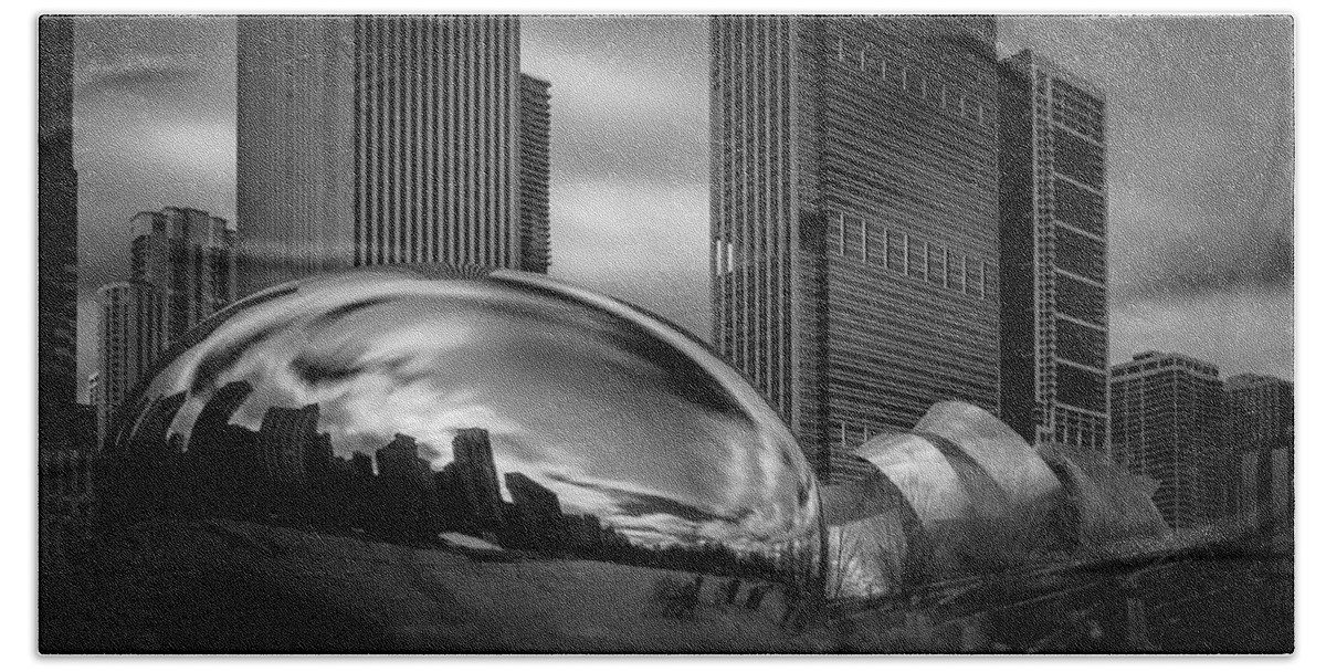 Chicago Bath Towel featuring the photograph Cloud Gate aka Bean in Black and White by Jonas Luis
