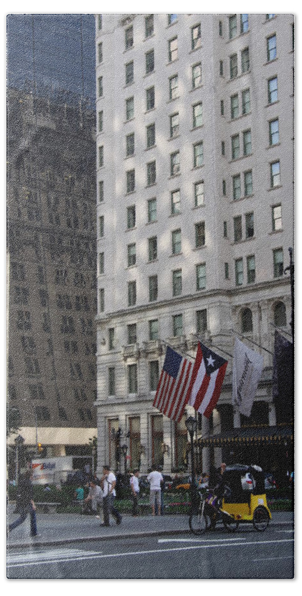 City Hand Towel featuring the photograph City Life - New York City by Christiane Schulze Art And Photography