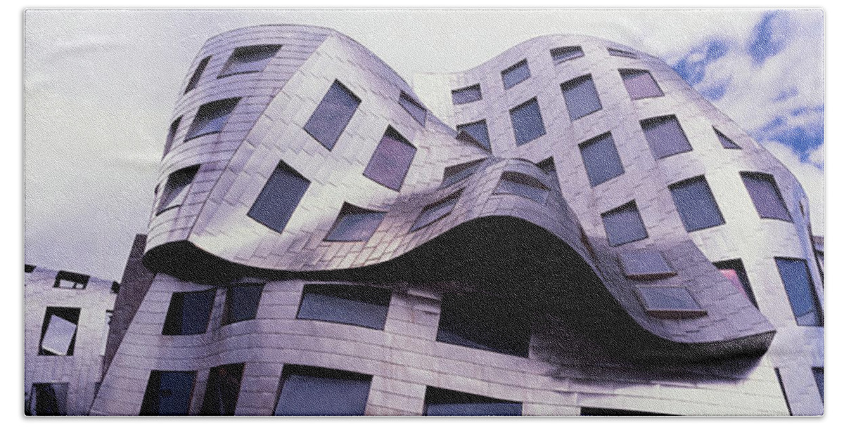 Photography Hand Towel featuring the photograph Cleveland Clinic Lou Ruvo Center by Panoramic Images