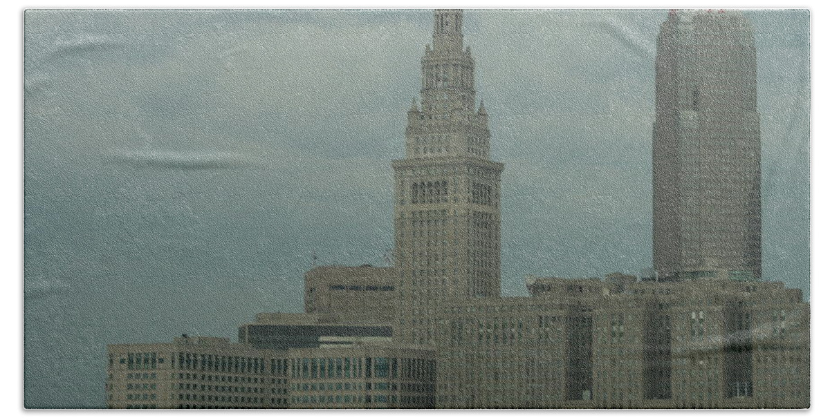 Cleveland Bath Towel featuring the photograph Cleveland Ohio Skyscrapers by Valerie Collins