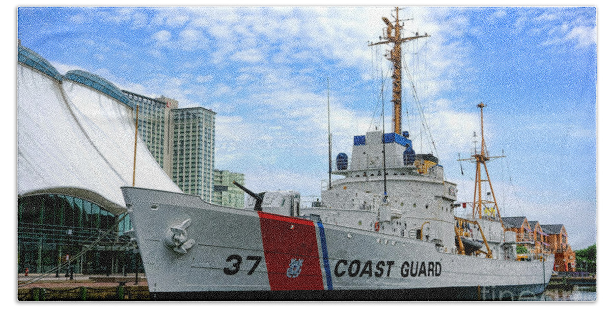 Coast Bath Towel featuring the photograph Coast Guard Cutter Taney by Olivier Le Queinec