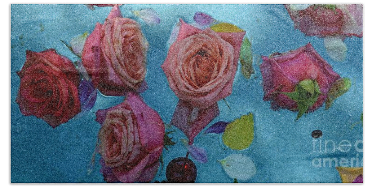 Coffee Beans Bath Towel featuring the photograph Coffee Bean and Roses by Leandria Goodman