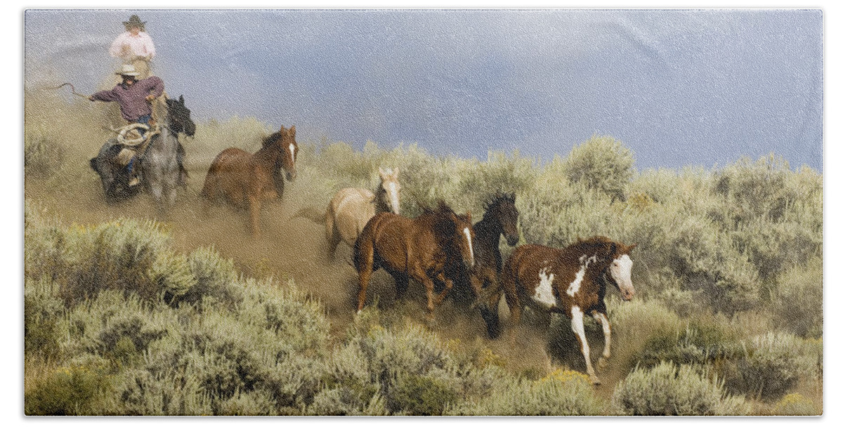 Feb0514 Hand Towel featuring the photograph Cowboys Herding Horses Through Sagebrush by Konrad Wothe