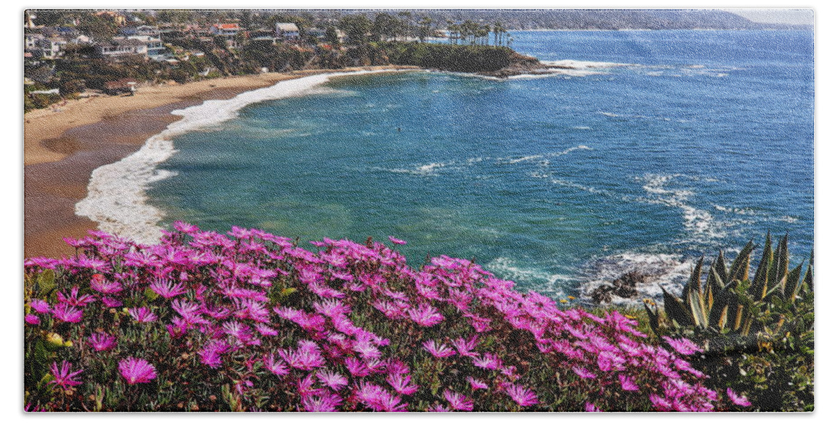 Crescent Bay Laguna Beach Hand Towel featuring the photograph Crescent Bay Laguna Beach by Richard Cheski
