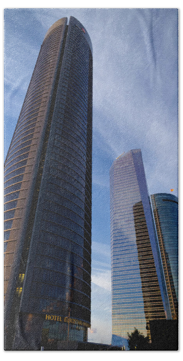 Plaza Bath Towel featuring the photograph Cuatro Torres Business Area by Pablo Lopez