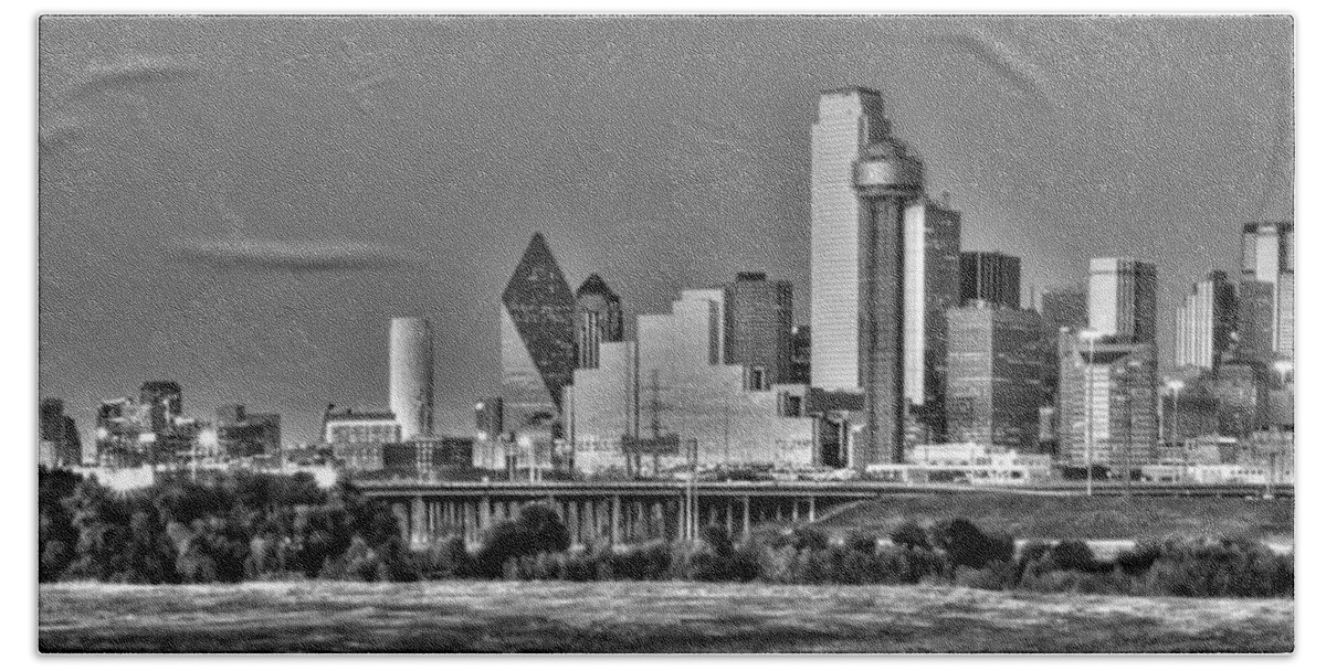 Dallas Bath Towel featuring the photograph Dallas the new Gotham City by Jonathan Davison
