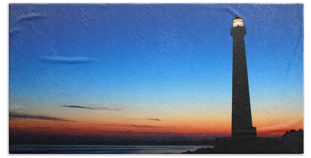 Barnegat Lighthouse Bath Towel featuring the photograph Dawn at Barnegat Light by James Kirkikis