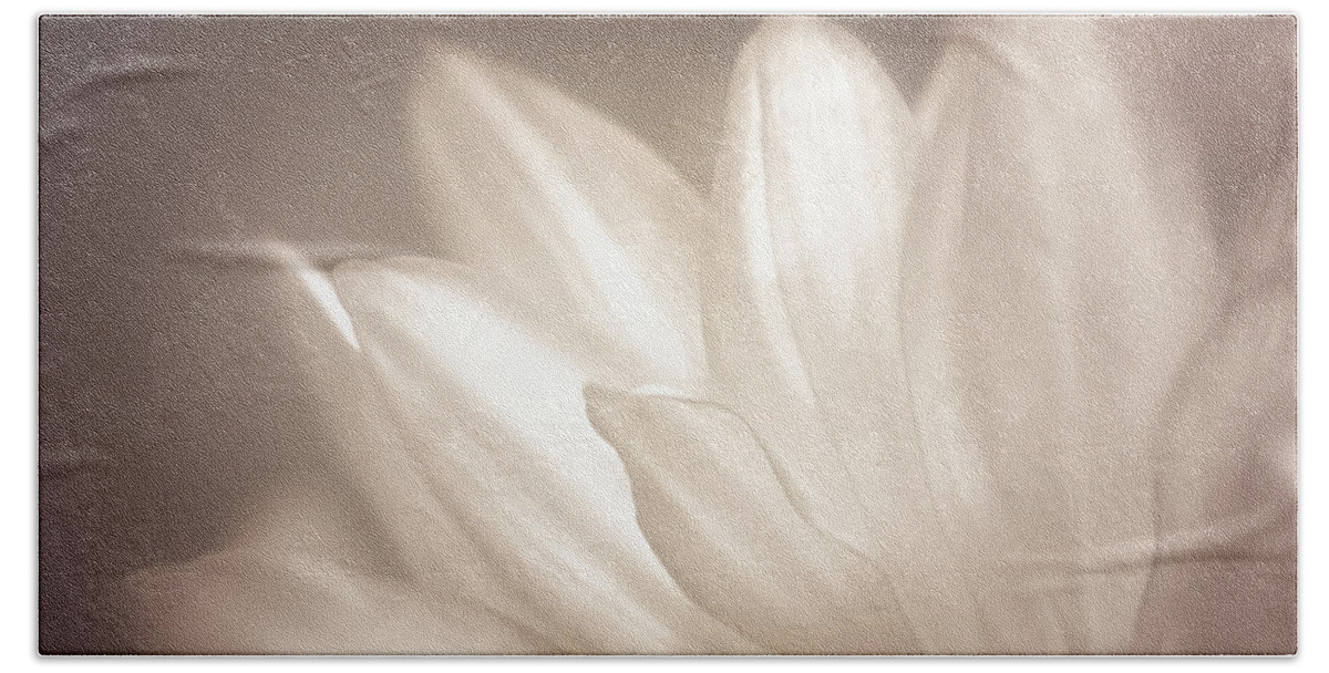 Bloom Bath Towel featuring the photograph Delicate by Scott Norris