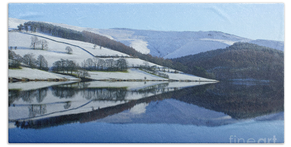 Winter Bath Towel featuring the photograph Derwent Valley Reflections by David Birchall