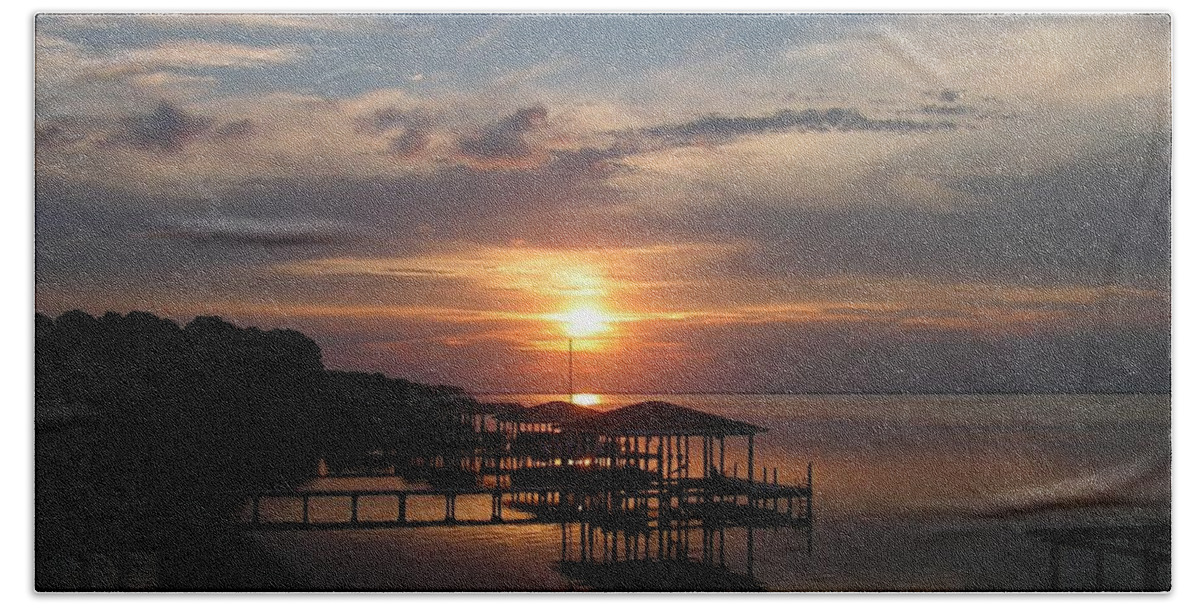 Sky Bath Towel featuring the photograph Destin Sunset by Annika Farmer