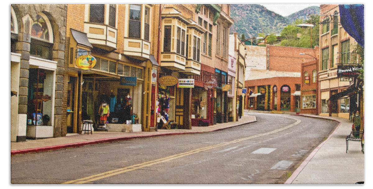 Bisbee Arizona Bath Towel featuring the photograph Downtown Bisbee by Kelly Holm