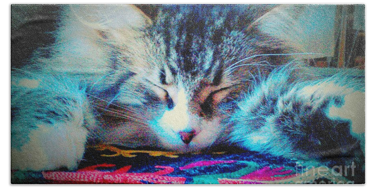 Maine Coon Hand Towel featuring the photograph Dreaming by Jacqueline McReynolds