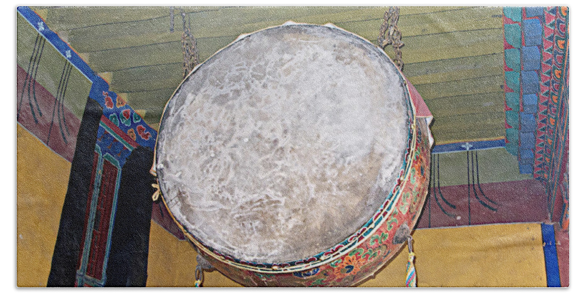 Drum Outside Former Living Quarters Of Dalai Lama In Potala Palace In Lhasa Bath Towel featuring the photograph Drum Outside Former Living Quarters of Dalai Lama in Potala Palace in Lhasa-Tibet by Ruth Hager