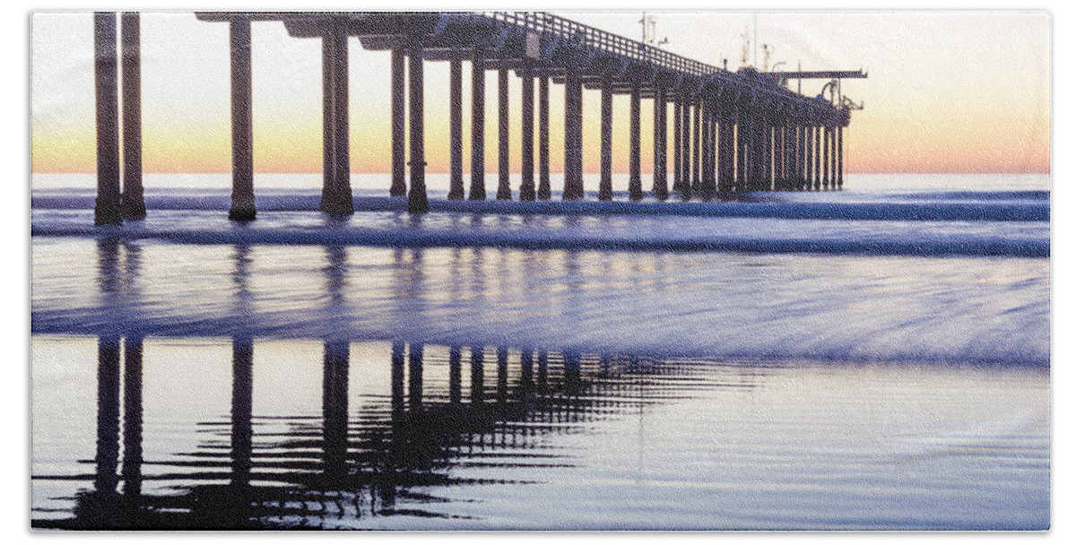 Scripps Pier Bath Towel featuring the photograph Dusk At Scripps Pier by Priya Ghose