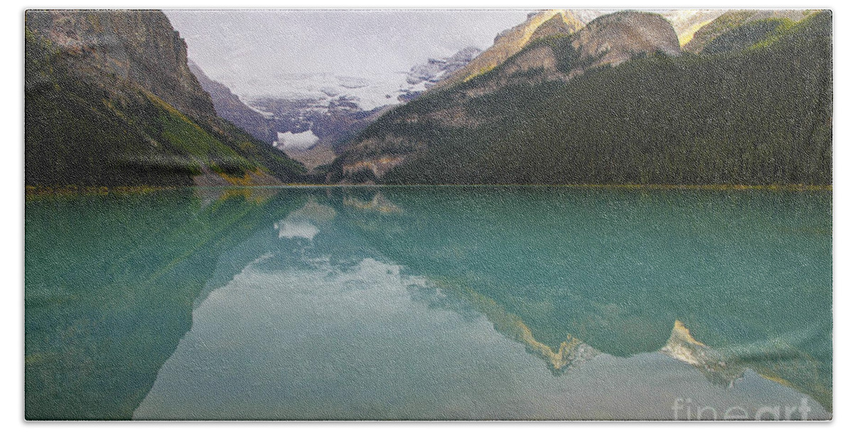 Lake Louise Bath Towel featuring the photograph Early Morning at Lake Louise by Teresa Zieba
