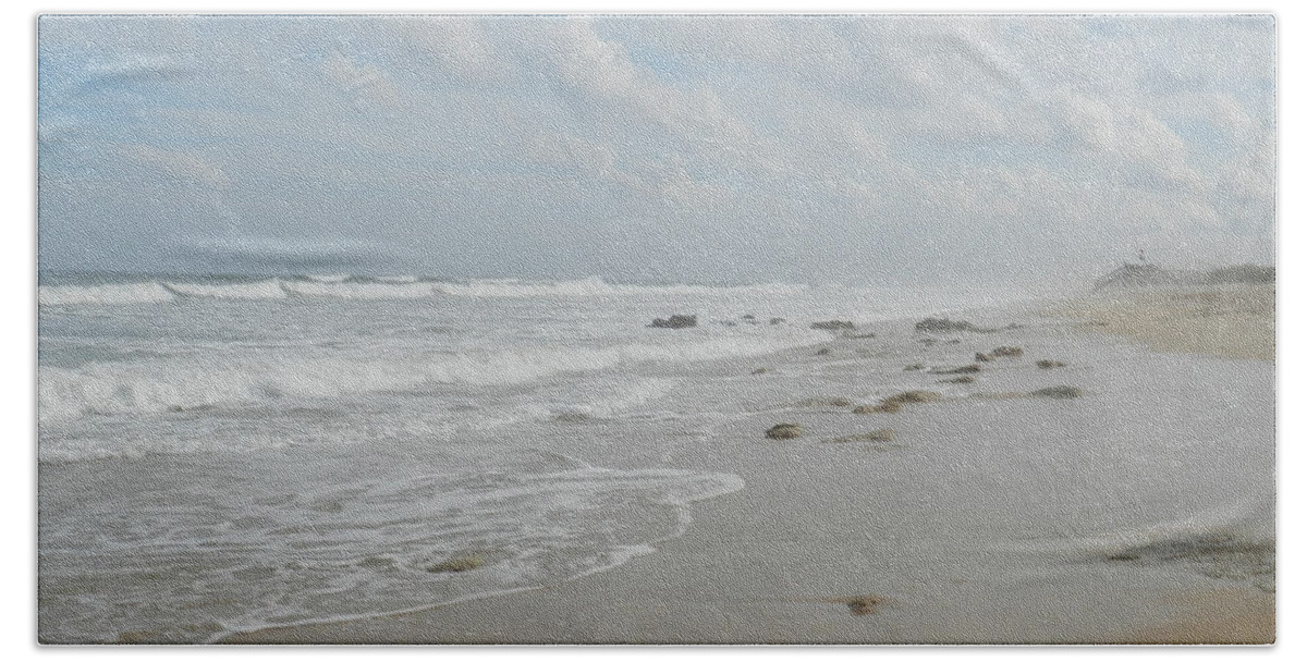 Seashore Bath Towel featuring the photograph East Coast Florida Surf by Deborah Ferree