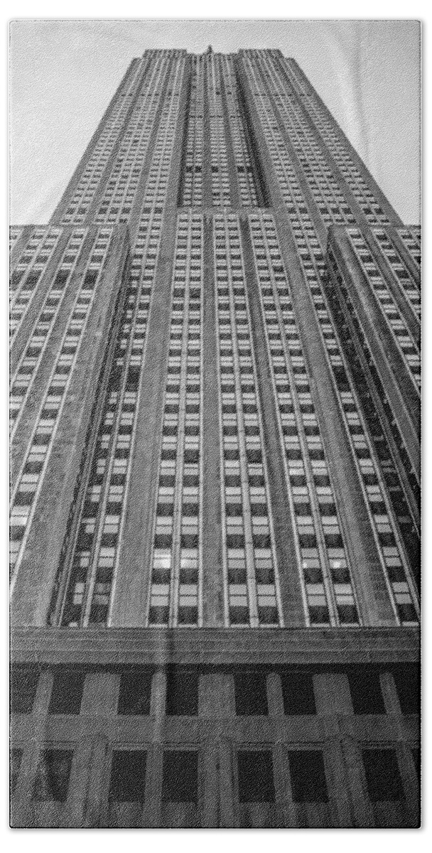 Empire State Building Bath Towel featuring the photograph Empire State of Mind by Jonathan Davison