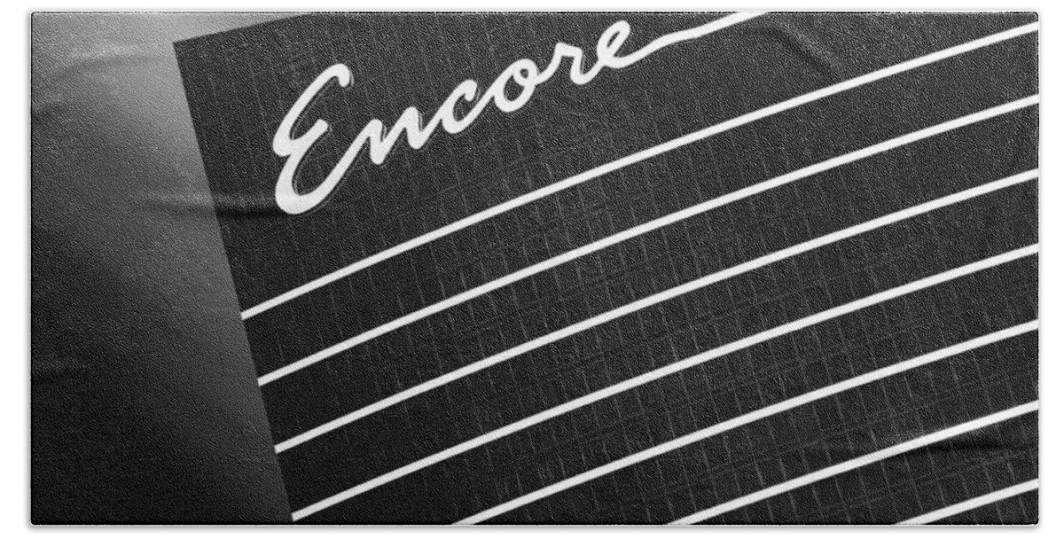 Encore Hand Towel featuring the photograph Encore by Dave Bowman