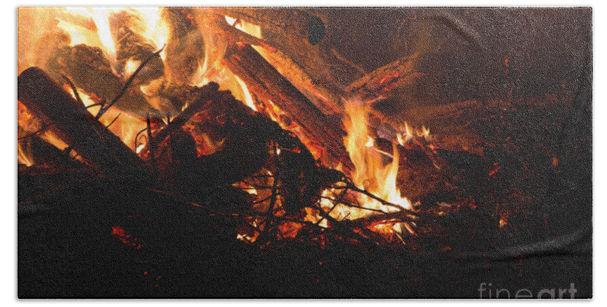 Farm Hand Towel featuring the photograph Fire by Agnes Caruso