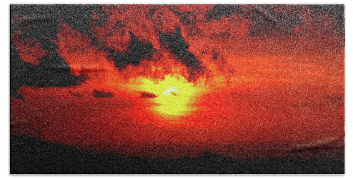 Deep Color Bath Towel featuring the photograph Flaming Sunset by Christi Kraft