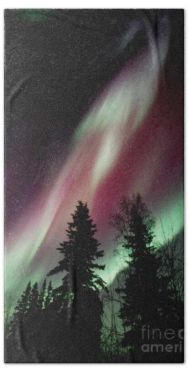 Northern Light Hand Towel featuring the photograph Flowing Colours by Priska Wettstein