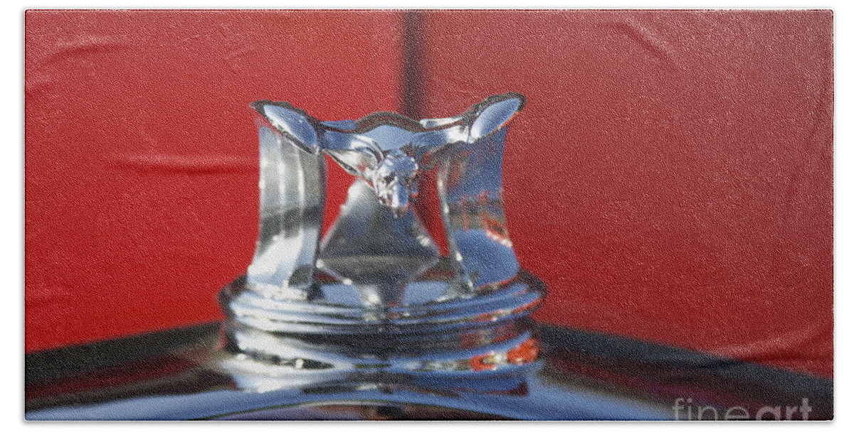 hood Ornament Bath Towel featuring the photograph Flying Duck Hood Ornament by Crystal Nederman