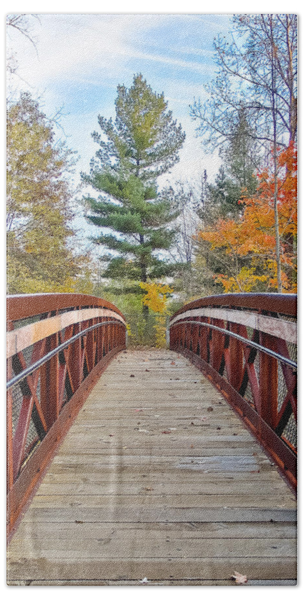 Michigan Hand Towel featuring the photograph Foot Bridge in Fall by Lars Lentz