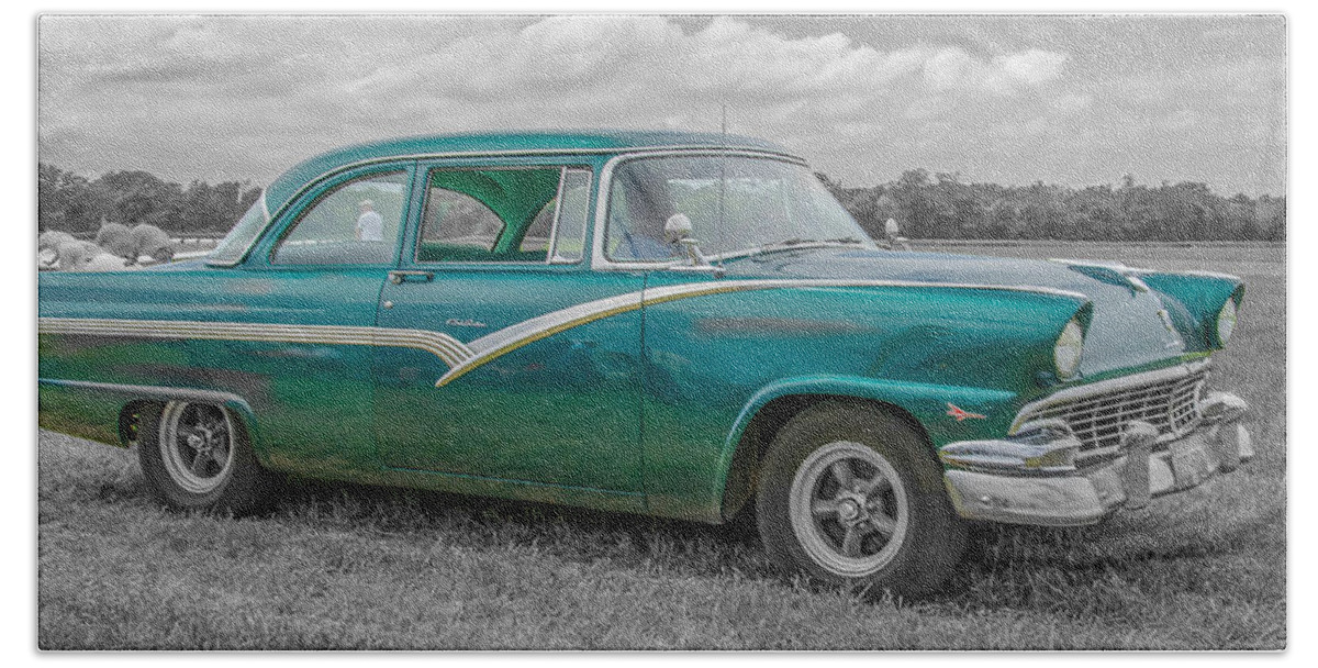 Automobile Hand Towel featuring the photograph Ford Fairlane 7D05219 by Guy Whiteley