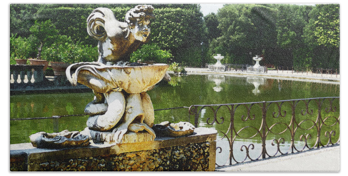Fountain Bath Towel featuring the photograph Fountain in Boboli Gardens Florence Italy by Irina Sztukowski