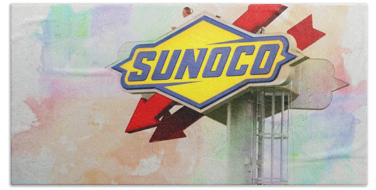 Daytona Beach Races Bath Towel featuring the photograph From The Sunoco Roost by Alice Gipson