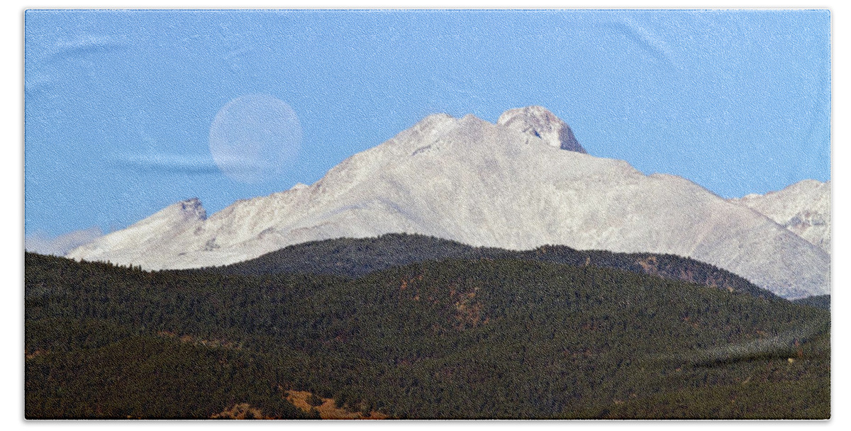 Colorado Hand Towel featuring the photograph Full Moon Setting Over Snow Covered Twin Peaks by James BO Insogna